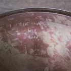 Handgeschreven signatuur van de bouwer: Root Harmonics, 2025, D Kurd
